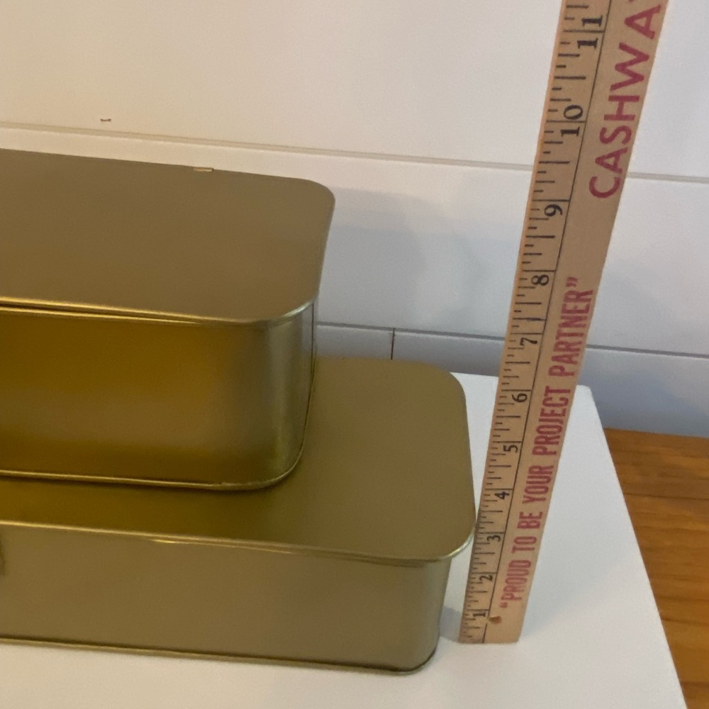 Hollywood Regency Set Of 2 Gold Metallic Tin Storage Box Containers With Latches - Picture 14 of 16